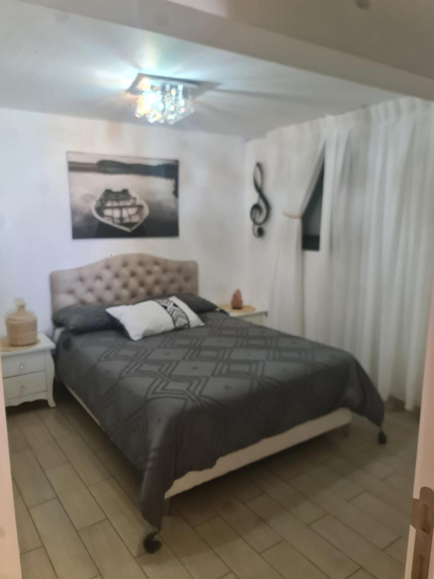 Ronit'S Place Apartman Kirjat Smóna Kültér fotó